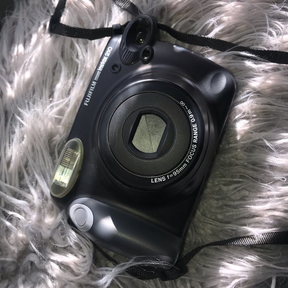 Instax - Picture 1 of 5